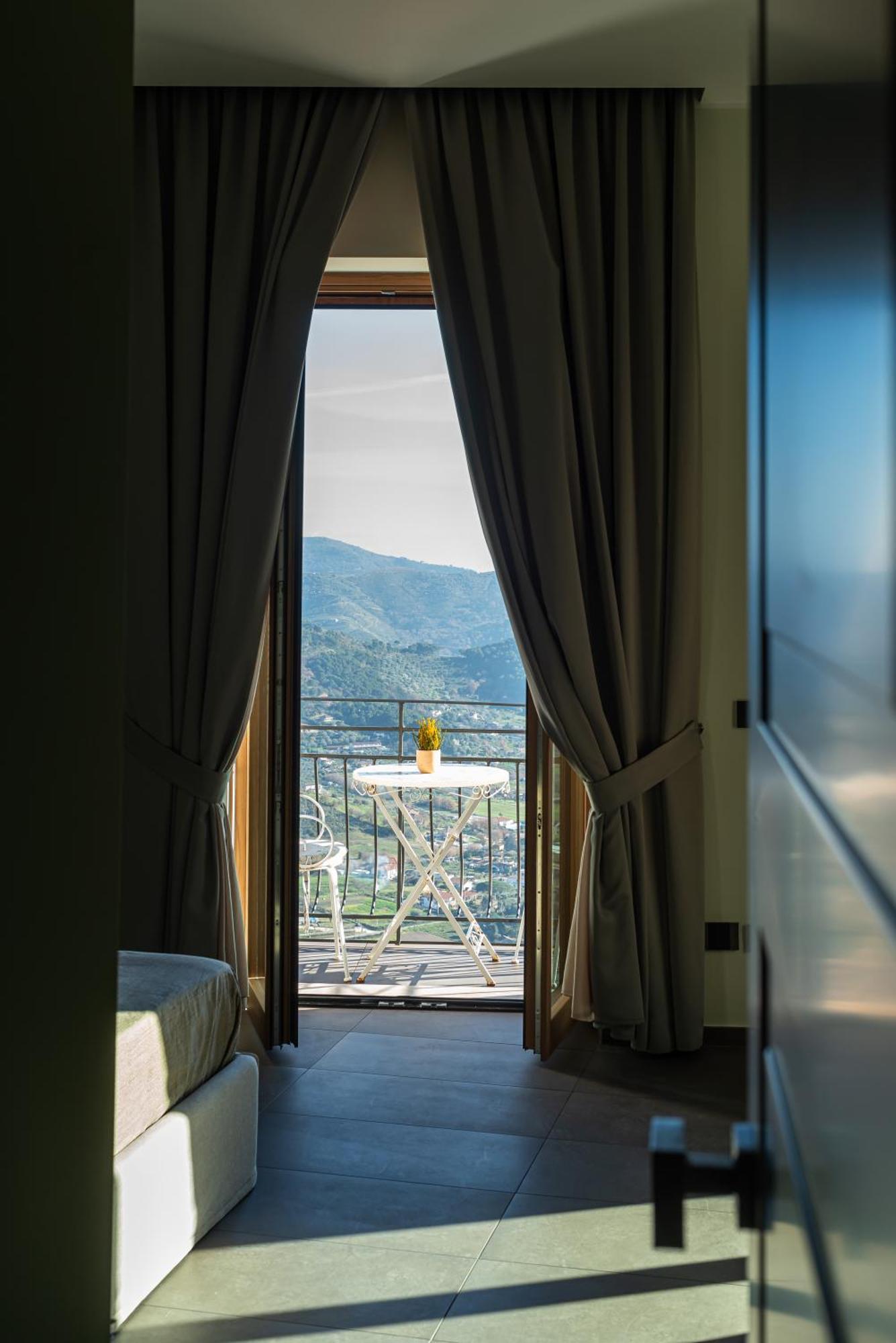 De Gulia Charme And Relax Bed & Breakfast Castellabate Phòng bức ảnh